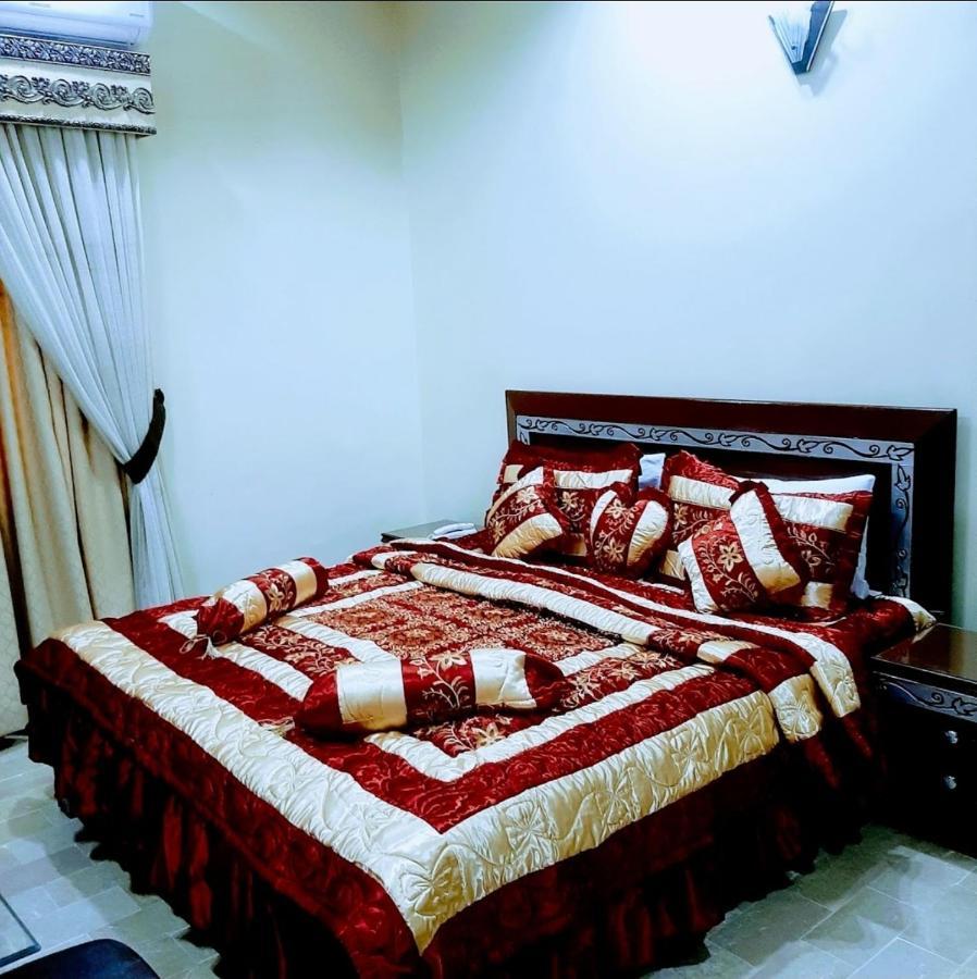 Galaxy Palace Near Millennium Mall كراتشي المظهر الخارجي الصورة