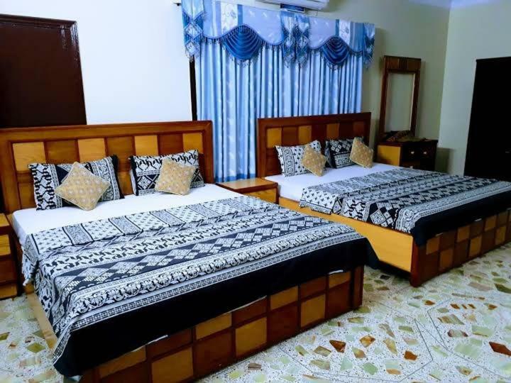 Galaxy Palace Near Millennium Mall كراتشي المظهر الخارجي الصورة