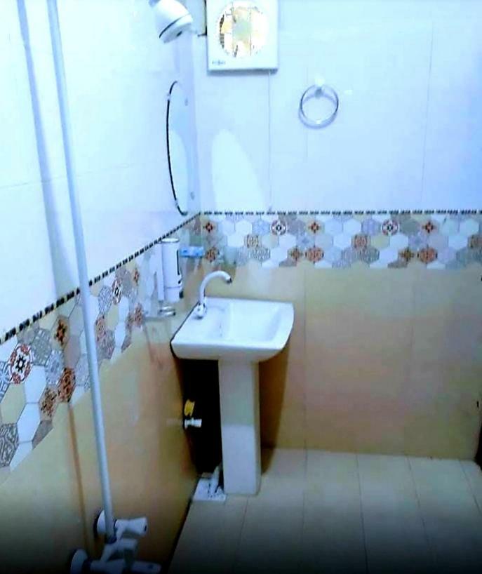 Galaxy Palace Near Millennium Mall كراتشي المظهر الخارجي الصورة