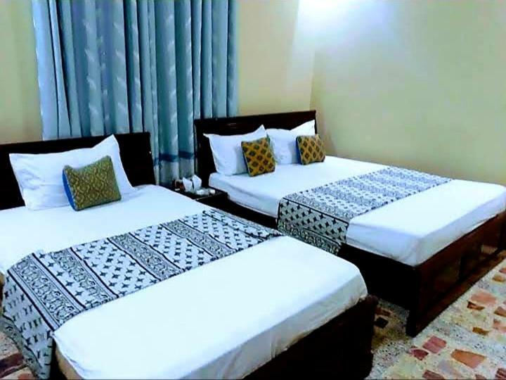 Galaxy Palace Near Millennium Mall كراتشي المظهر الخارجي الصورة
